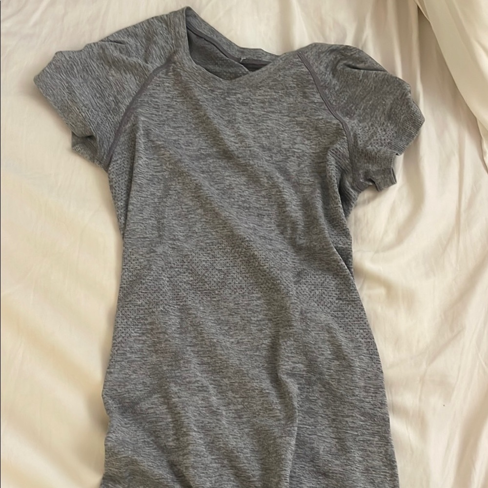 Gray lululemon swiftly tech